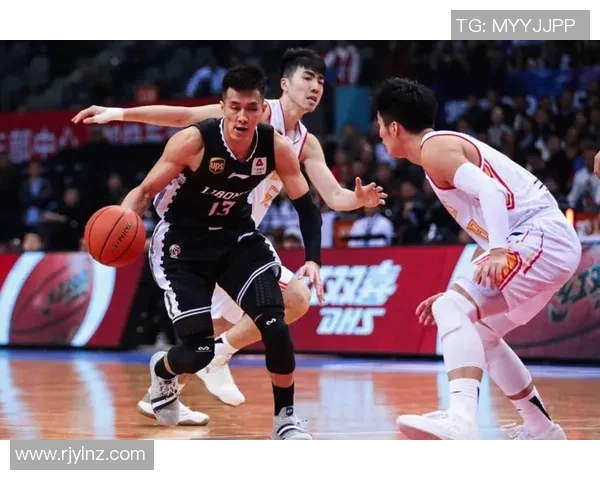 广东与辽宁激战回顾赛后分析揭示双方表现与战术差异 广东与辽宁激战回顾赛后分析揭示双方表现与战术差异